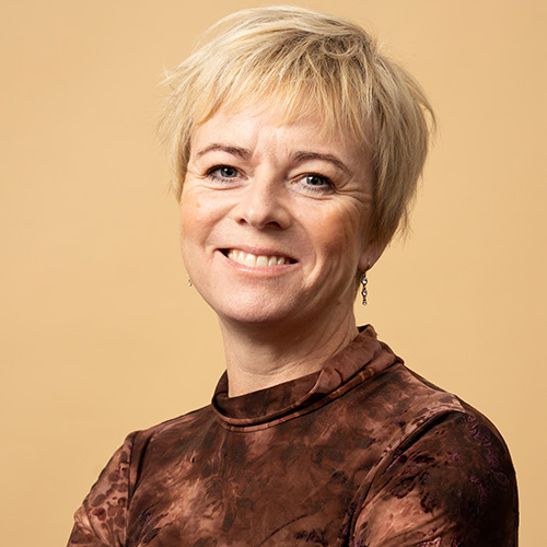 https://www.ft.dk/-/media/cv/foto/2022/m/karin-liltorp/karin_-liltorp_500.jpg