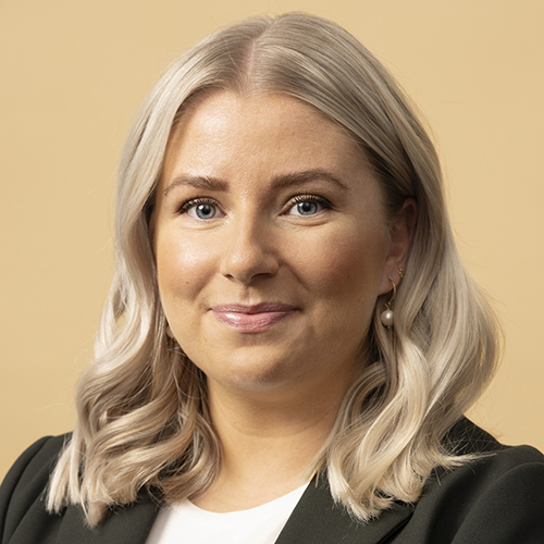 https://www.ft.dk/-/media/cv/foto/2022/na/anna-falkenberg/anna_falkenberg_500.jpg